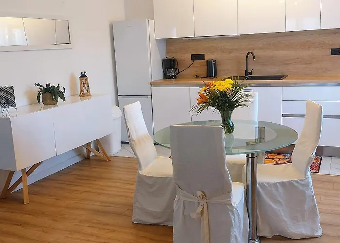 דירה In Split-free Parking *