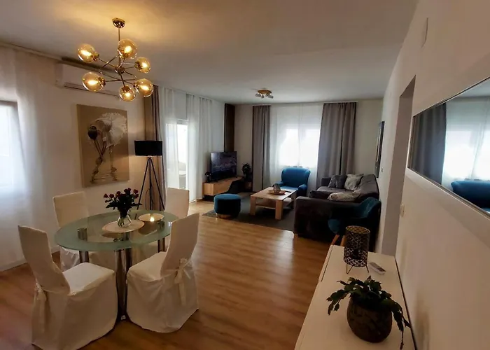 In Split-free Parking ספליט